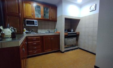 Oportunidad. Venta Chalet 3 ambientes con garaje y quincho