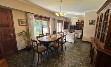 VENTA casa con parque y cochera Punta Mogotes Mar del Plata 4 ambientes