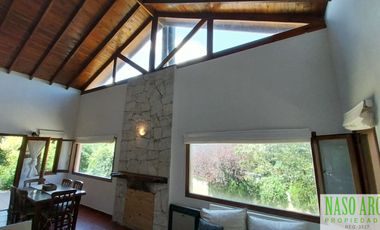 OPORTUNIDAD!! Casa en venta en Sierra de los Padres con gas natural.