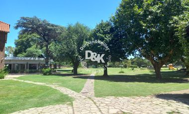 Departamento en venta de 2 ambientes en Hindú Club