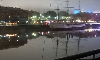 Departamento en venta c/ cochera en Puerto Madero