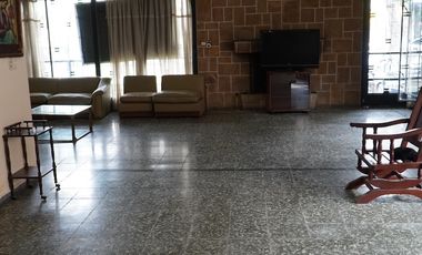 Propiedad Alquiler/Venta Av Aconquija 1era. Cuadra Terreno de 15 x 50 mts. en YB