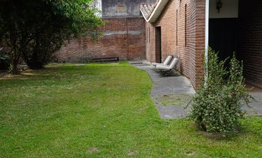 Propiedad Alquiler/Venta Av Aconquija 1era. Cuadra Terreno de 15 x 50 mts. en YB