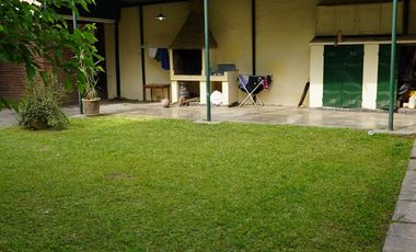 Propiedad Alquiler/Venta Av Aconquija 1era. Cuadra Terreno de 15 x 50 mts. en YB