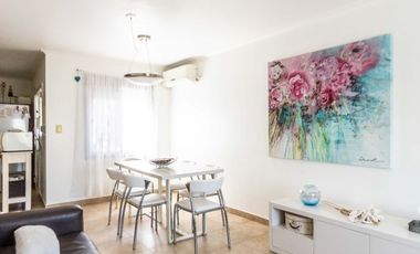 Departamento en venta de 2 dormitorios c/ cochera en La Falda