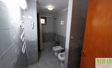 OPORTUNIDAD!!! Importante chalet en venta en Sierra de los Padres. Gas Natural