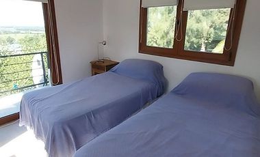 Propiedad de categoría. Sierra de los Padres.  Gas natural. Piscina climatizada