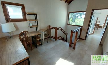 Propiedad de categoría. Sierra de los Padres.  Gas natural. Piscina climatizada