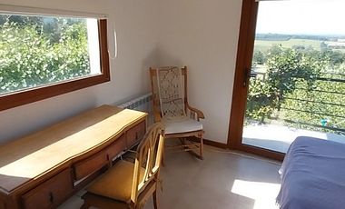 Propiedad de categoría. Sierra de los Padres.  Gas natural. Piscina climatizada