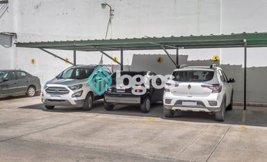 Departamento en venta de 3 dormitorios con cochera en Microcentro