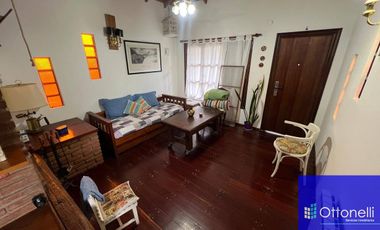 Casa en venta de 3 dormitorios c/ cochera en Costa Azul
