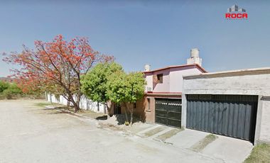 Hermoso duplex en venta en Los Perales pasos calle Reina Mora