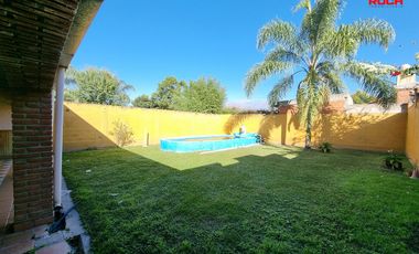 Hermoso duplex en venta en Los Perales pasos calle Reina Mora