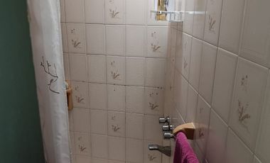 Casa en venta de 2 dormitorios c/ cochera en Villa Soldati