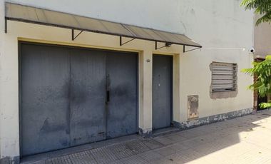 Casa en venta de 2 dormitorios c/ cochera en Villa Soldati