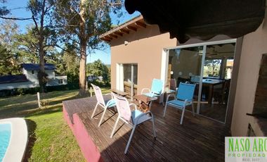 OPORTUNIDAD, BAJO SU VALOR. Casa en venta en Sierra de los Padres - Apta crédito