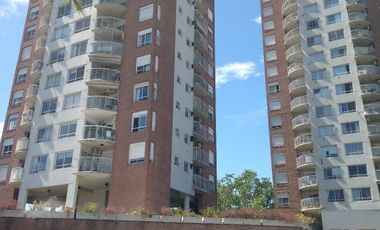 Departamento en alquiler de 3 dormitorios c/ cochera en Torres de Tigre