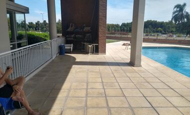 Departamento en alquiler de 3 dormitorios c/ cochera en Torres de Tigre