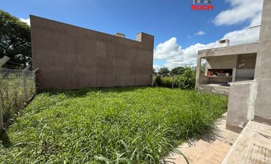 Amplio salón tipo quincho en venta – Bosque del Ceibal 1, San Antonio