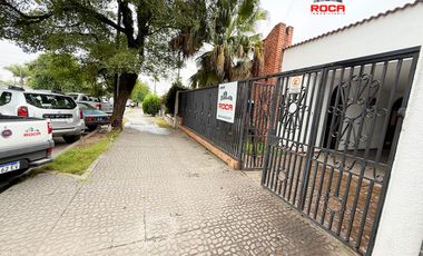 Amplia casa en venta en Barrio Gorriti