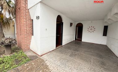 Amplia casa en venta en Barrio Gorriti
