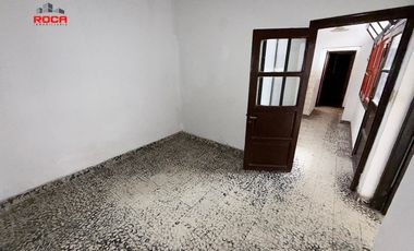Amplia casa en venta en Barrio Gorriti