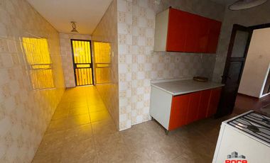 Amplia casa en venta en Barrio Gorriti