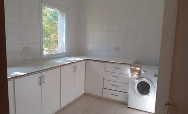 Casa en venta de 6 dormitorios c/ cochera en Rodeo de la Cruz
