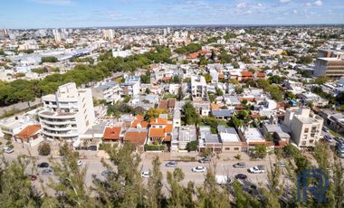 Casa en venta de 3 dormitorios c/ cochera en Universitario