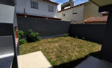 Departamento en venta de 2 dormitorios c/ cochera en San Bernardo