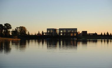 Club de Campo La Faustina, lote de 1200 m2 sobre el Lago.