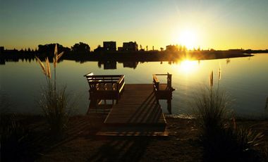Club de Campo La Faustina, lote de 1200 m2 sobre el Lago.