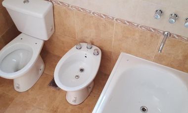 526 E/ 18 Y 119 - DEPTARTAMENTO DE 1 DOR C/ COCHERA