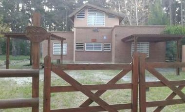 Dúplex en venta de 2 dormitorios c/ cochera en La Lucila del Mar