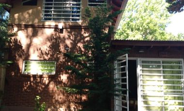 Dúplex en venta de 2 dormitorios c/ cochera en La Lucila del Mar