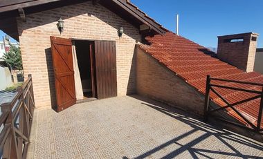 00062 Inmejorable casa para 8 c/cochero en Villla Cura Brochero