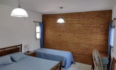 00066 Confortable casa en Barrio Privado Costa Mallea para 6 personas c/pileta