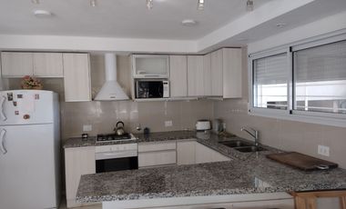 00066 Confortable casa en Barrio Privado Costa Mallea para 6 personas c/pileta