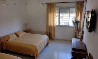 00066 Confortable casa en Barrio Privado Costa Mallea para 6 personas c/pileta