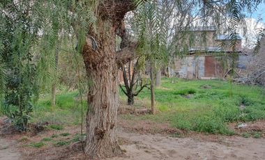 Casa en venta de 2 dormitorios c/ cochera en Cinco Saltos