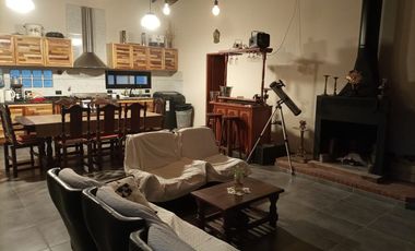 Casa en venta de 5 dormitorios c/ cochera en San Bernardo