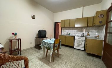 Casa en venta de 2 dormitorios c/ cochera en 9 de Julio