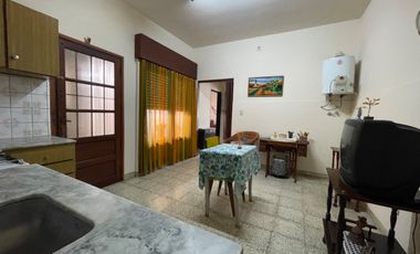 Casa en venta de 2 dormitorios c/ cochera en 9 de Julio