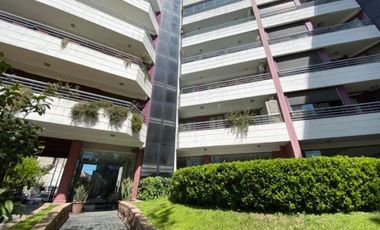 Departamento en venta de 3 dormitorios c/ cochera en San Miguel
