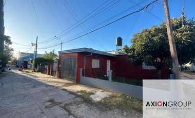 Espora e/ 32 y 33 - CASA (BERISSO)
