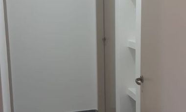 Venta Monte Grande Casa de 2 Dormitorios, entrada de Auto y fondo libre