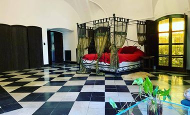 Excepcional Casa colonial auténtica en Alquiler en Martínez