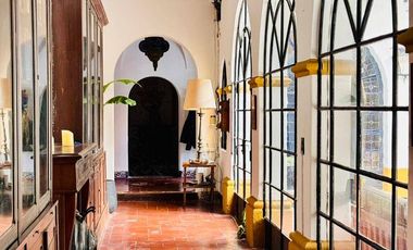 Excepcional Casa colonial auténtica en Alquiler en Martínez