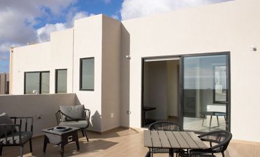 CASA EN ZONA ROSARITO ESTE, BLVD SHARP, MODELO BENJAMINA