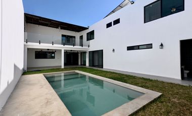 CASA VENTA MÉRIDA, 4 HABITACIONES, ALBERCA, 559 DE CONSTRUCCIÓN, BELLAVISTA, DZITYÁ.